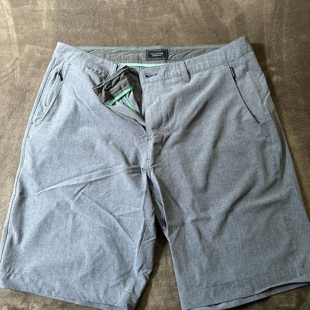 7 Diamonds Gray Flat Front Shorts Lightweight Casual Wear